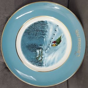 Vintage Avon Christmas Plate